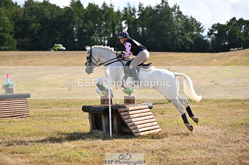 250803A-163018-16831 - Q-760-Sharon.Routley-KNOCKDOMNEY.SILVER.GAP