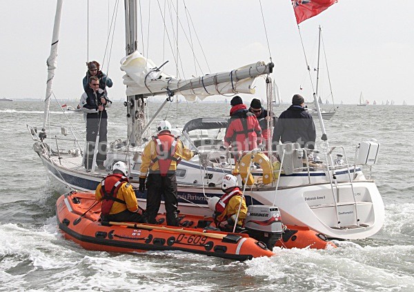 100411 JLP SAILING CLUB - RNLI IMG_0578 - APRIL 11th 2010 - JLP SAILING CLUB & RNLI