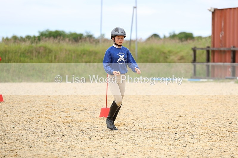 3E7A0018 - Egg and Spoon