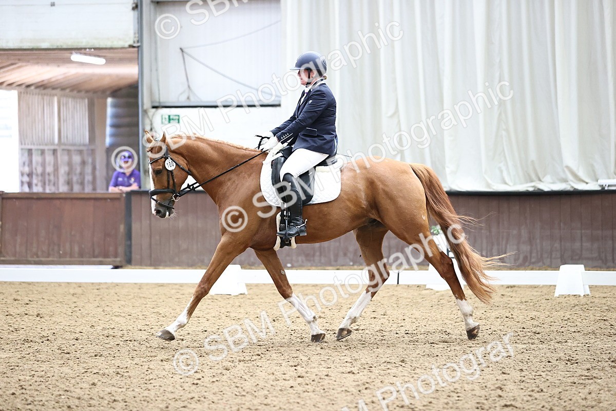 SBM_001334 - Novice 4 - 11.15-13.22