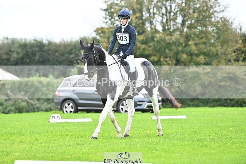 241024-101210-02121 - 303-Beatrice.Southcombe-COUSIN.JERRY