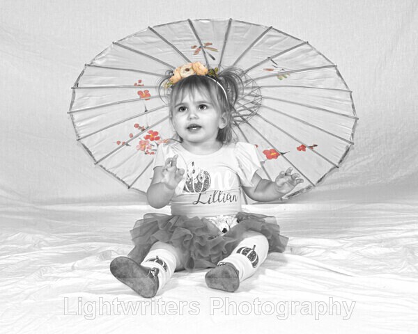 1D71456F-6DA9-4EB4-BB24-62F03602DE26 - Lilly