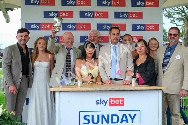 080925-Race 3-Rock N Roll Pinkie-8745 - Race 3 3.30pm Skybet Proud To Support ROR Stayers Handicap