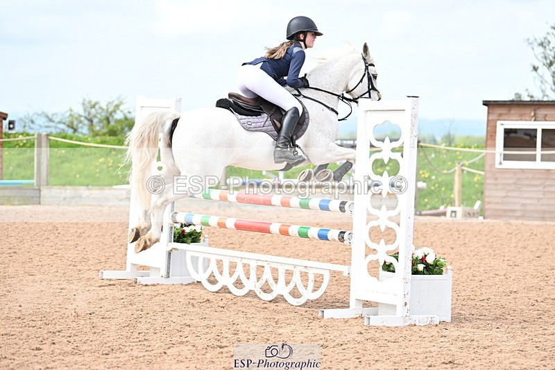 240506A-114010-08556 - Cls 4 Blue Chip Pony Newcomers & 1m Open