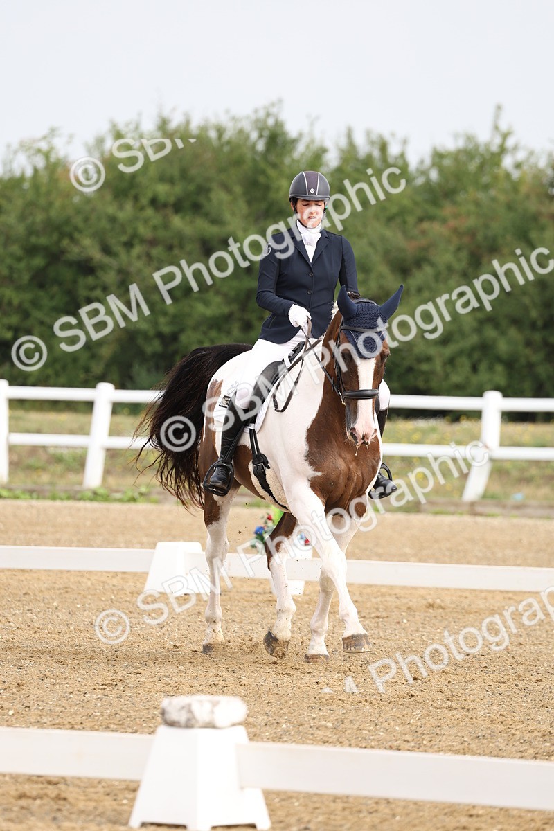 SBM_005448 - Class 6 - Novice 6 - 9.30-10.12