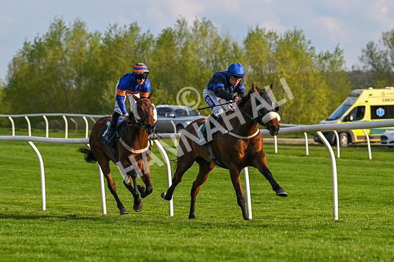 300424-Race 3-Ney-2678 - Race 3