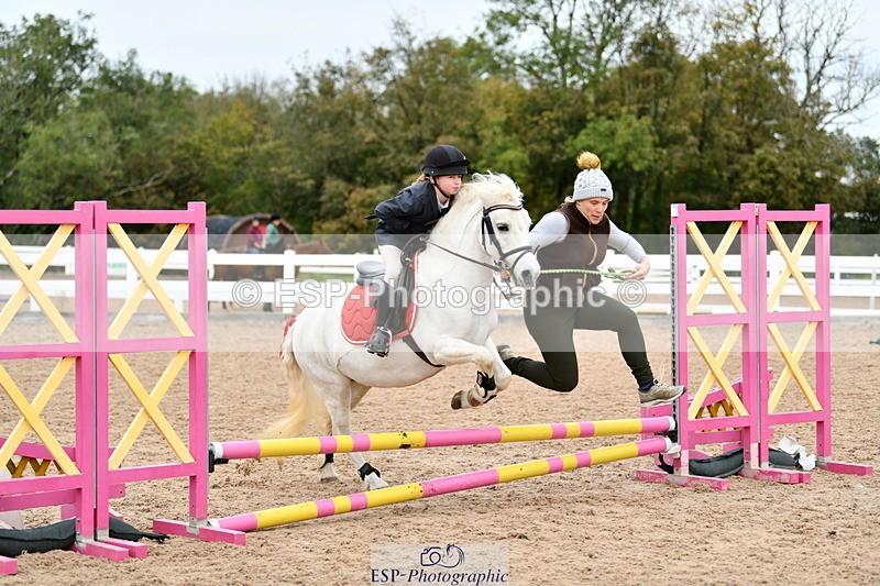 241013B-104435-00445 - Cls 2c 40cm Lead Rein