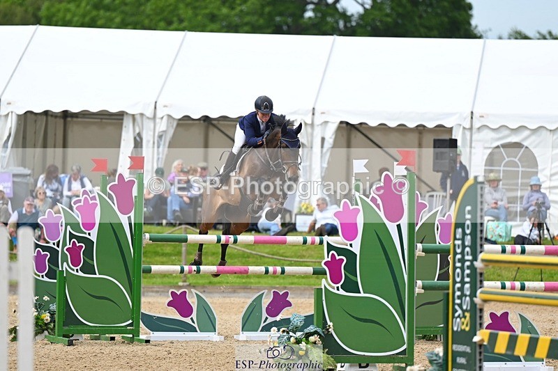 240525-152155-17696 - 521-DIVALI-Elaine_Pen