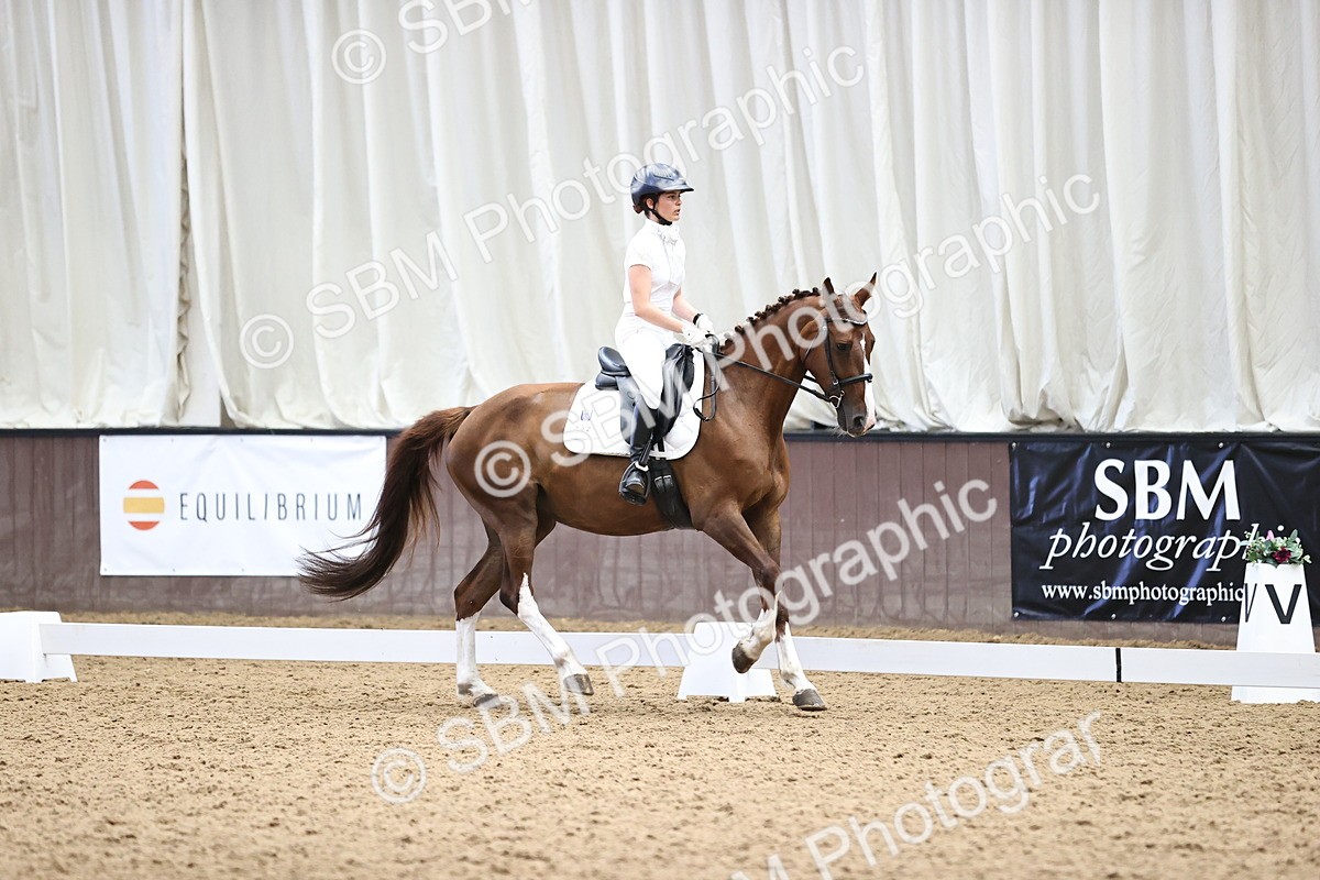 SBM_001365 - Novice 4 - 11.15-13.22