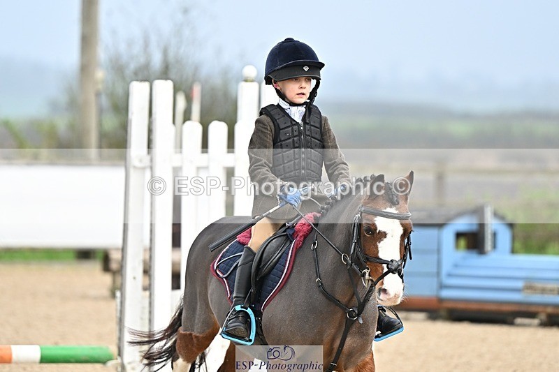 241110-102859-00315 - 40cm Showjumping