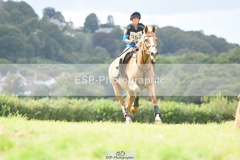 230820X-150022-4270 - BE100 XC 14.00 to 15.00 End