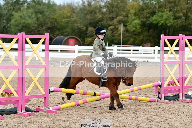 241013B-091402-00140 - Cls 1 Clear Round