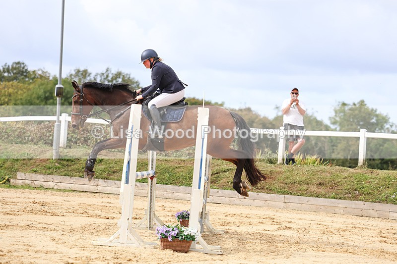 3E7A2301 - Class 4: Senior British Novice/90cm open