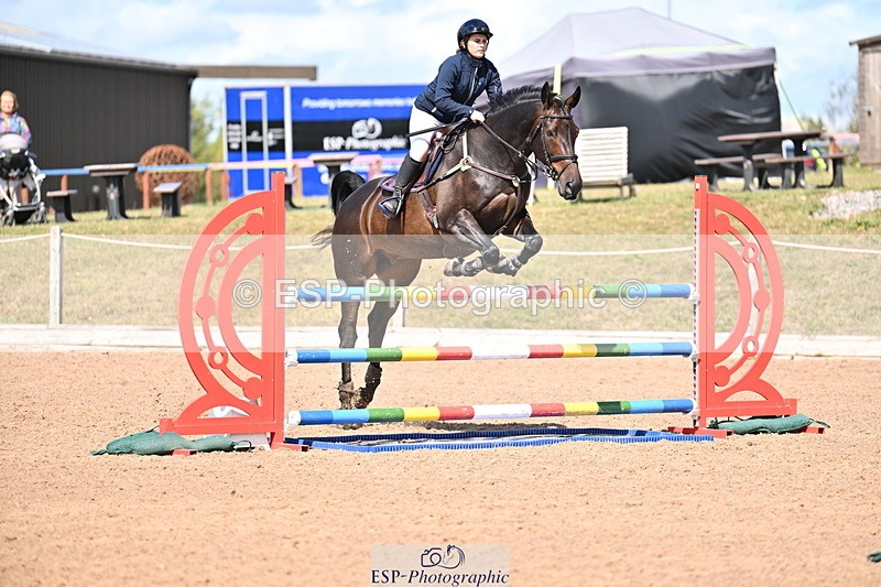 250827B-131848-00525 - Cls 4 Snr Newcomers 1.10m