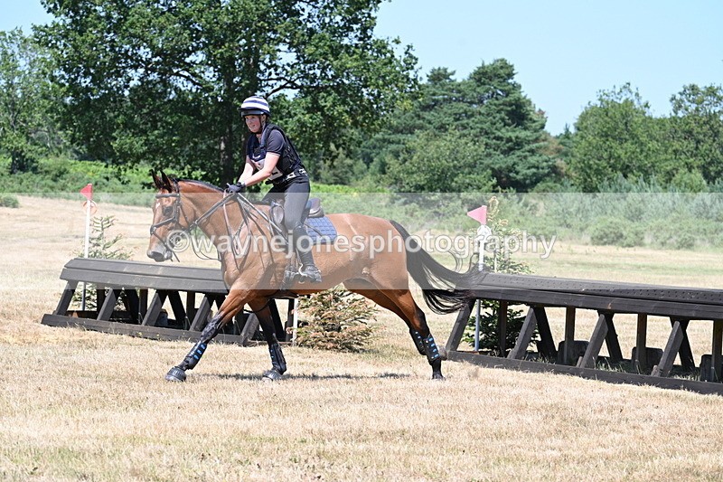 WJ7_5511 - Time 12:37 to 12:38 last rider