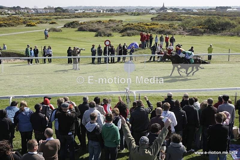 Race 3 10 - Gsy Race Finish Line 03/05/10