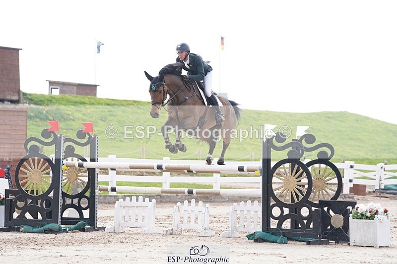 250425-101748-08466 - Cls 30 Young Horse 6yr old