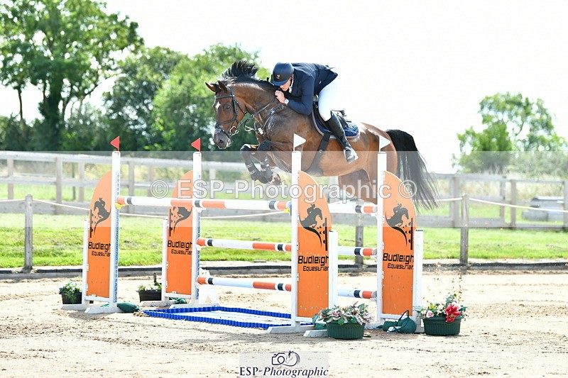 230720A-105206-01996 - Cls 5, 2 Star Medium 1.35m