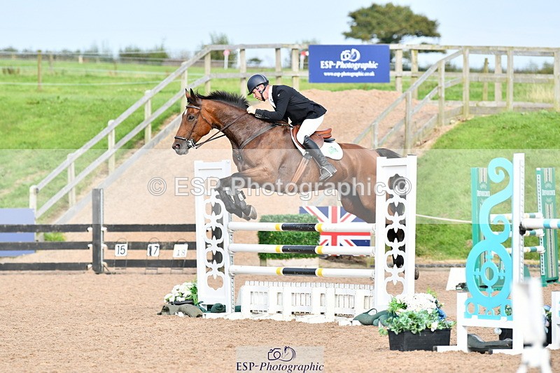 240915A-164247-11086 - Cls 30 Snr Foxhunter