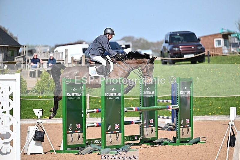 260408-140212-00811 - Cls 5 Newcomers and 1.10m Open