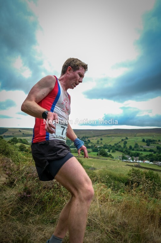 DSCF5234 - Reeth Fell race seniors