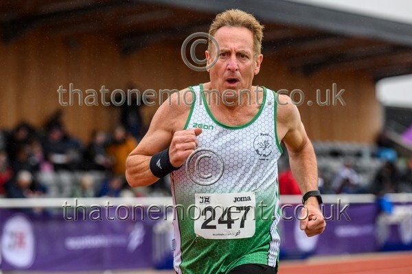 ComMast25-910138 - Track Male Set One