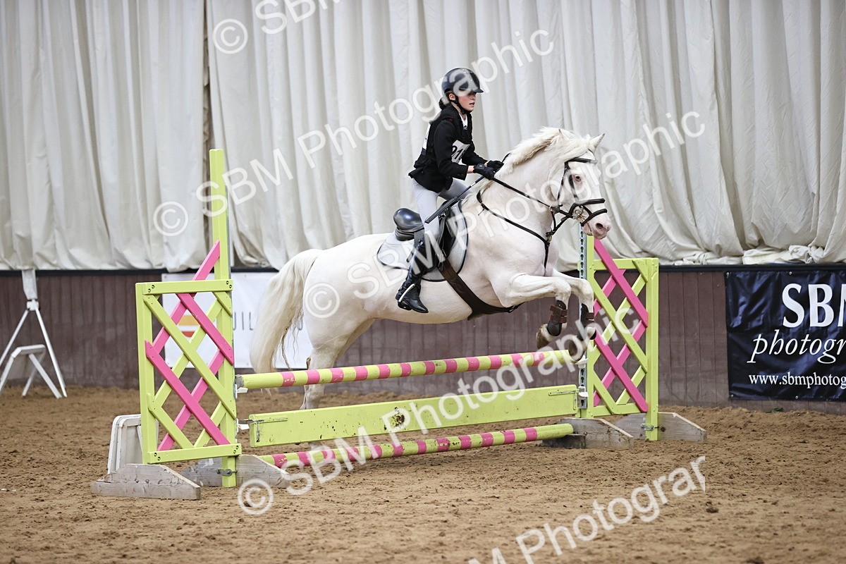 SBM_001808 - Class 5 - Henlow Veterinary Hospital 70cm