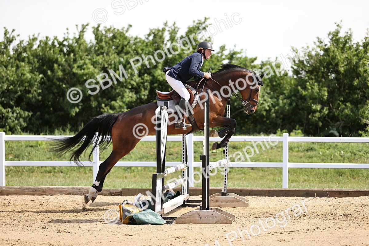 SBM_001957 - Class 9 - Senior British Novice - 90cm