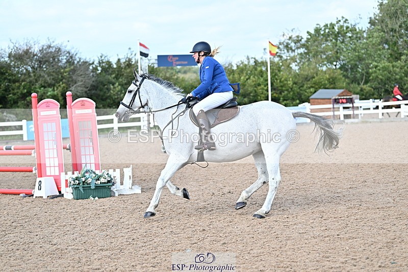 241004A-115256-01715 - Fri 08 85cm Amateur Quals