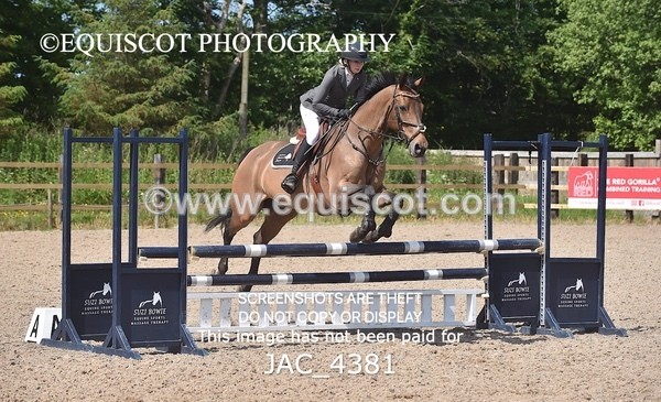 JAC_4381 - CLASS 3 Senior British Novice/ 90cm Open