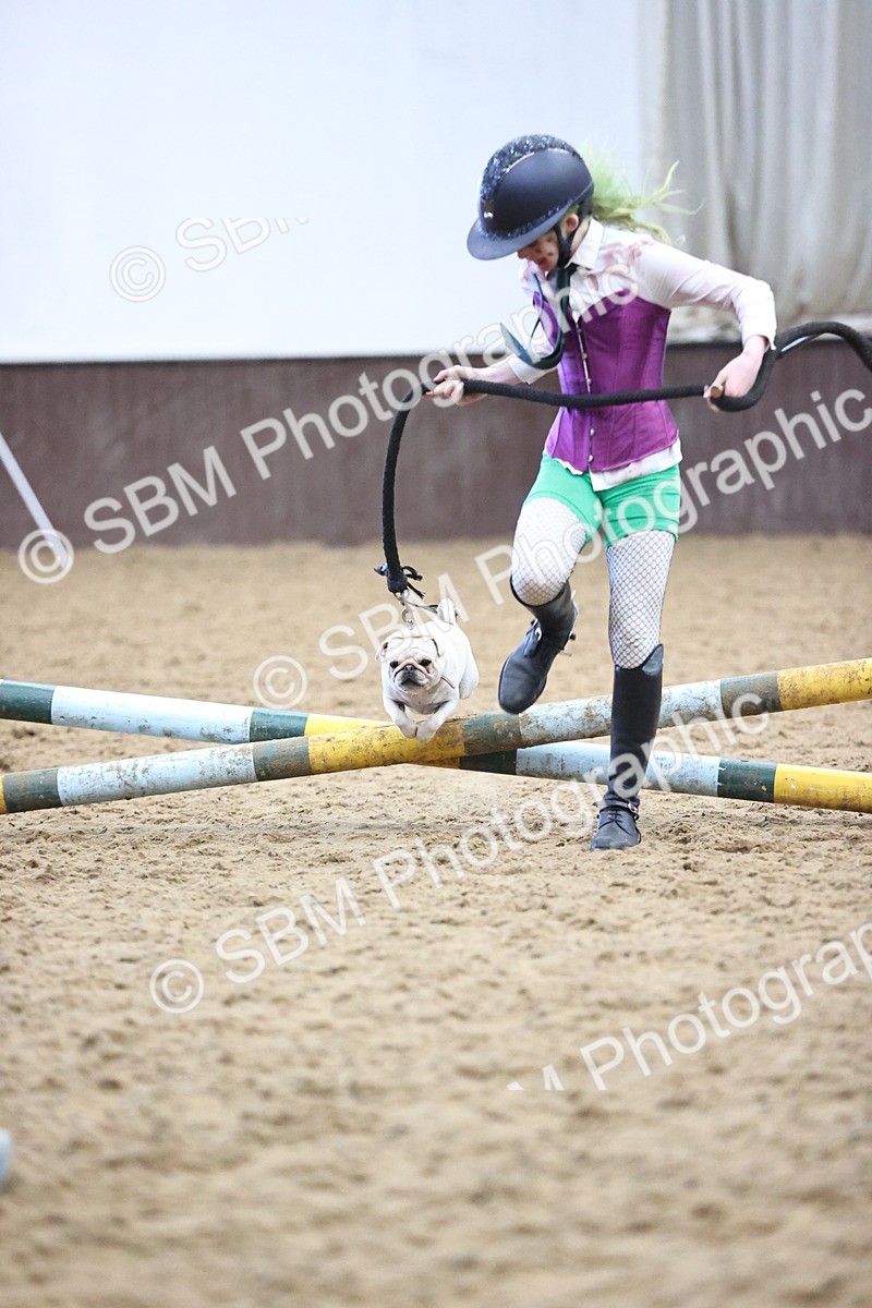SBM_001651 - Class 3 - Horse & Hound 60cm