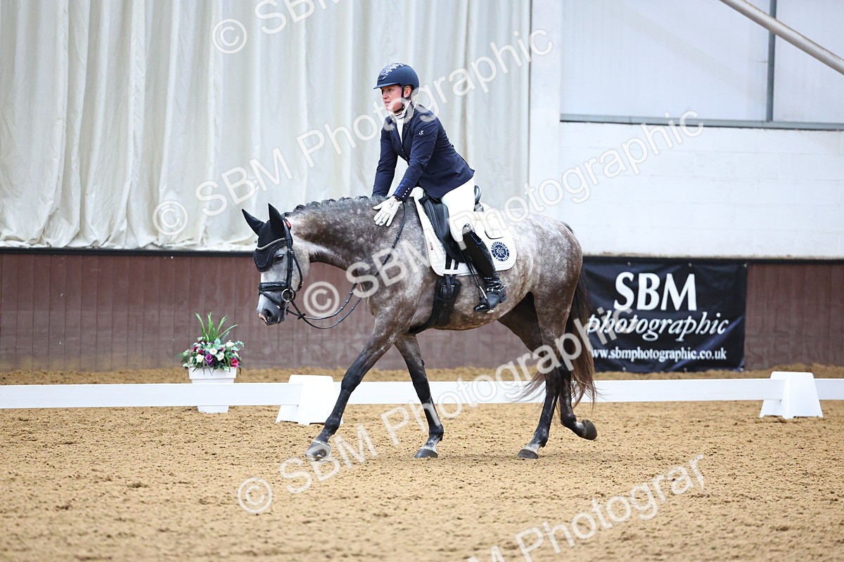 SBM_005670 - Class 5 - Novice 6 - 9.30-10.33