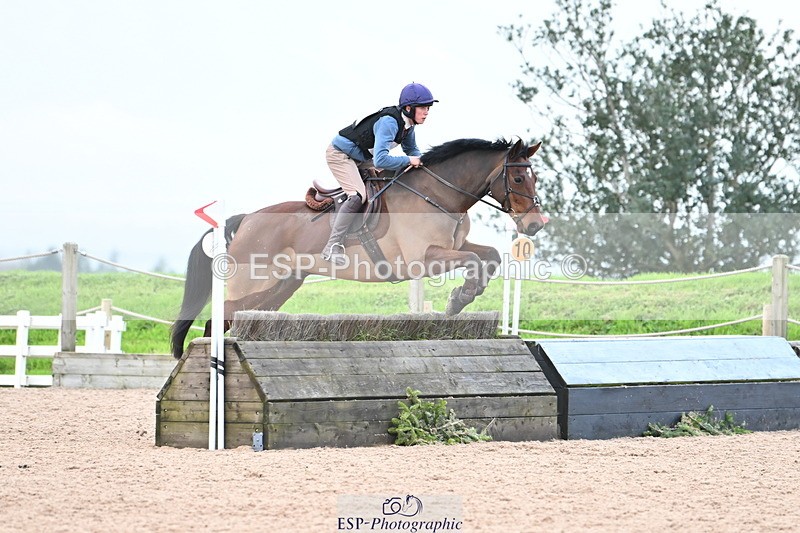 241110A-144109-01374 - 90cm 14.00 to End