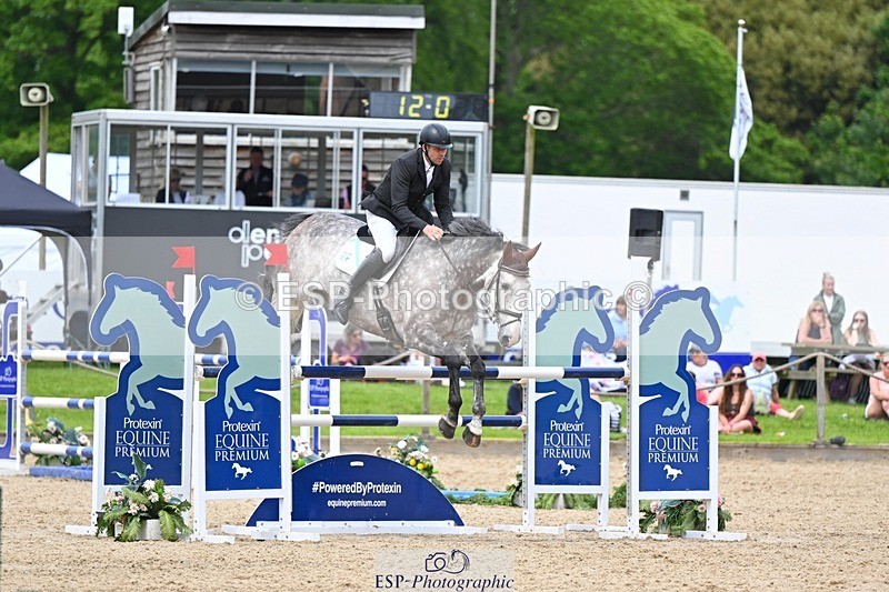 240525-145517-15921 - 517-SAUNDERSCOURT_AMBASSADOR-Adam_Trew