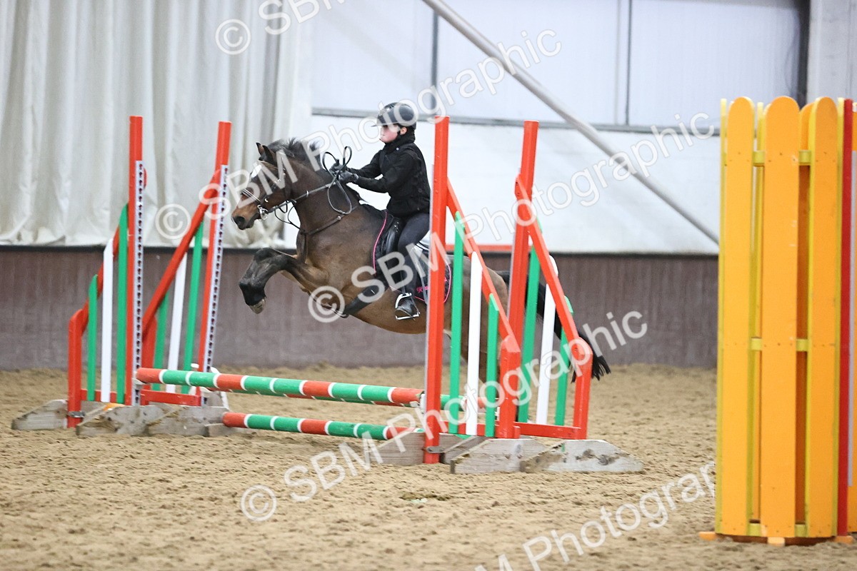 SBM_001408 - Class 3 - Horse & Hound 60cm