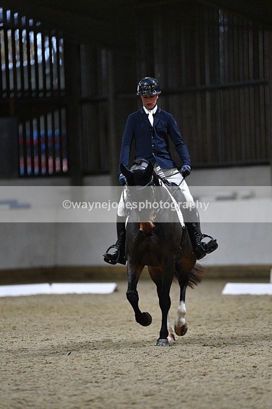 WJ5_8546 - Class 5 Novice Test 3