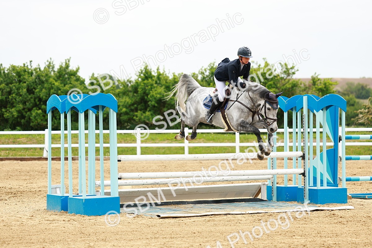 SBM_001177 - Class 5 - Senior Foxhunters - 1.20m