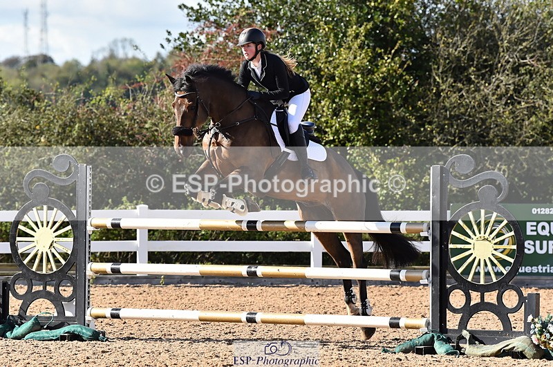 231014A-142428-05282 - Cls 15 1.05m Amateur Q 2nd R