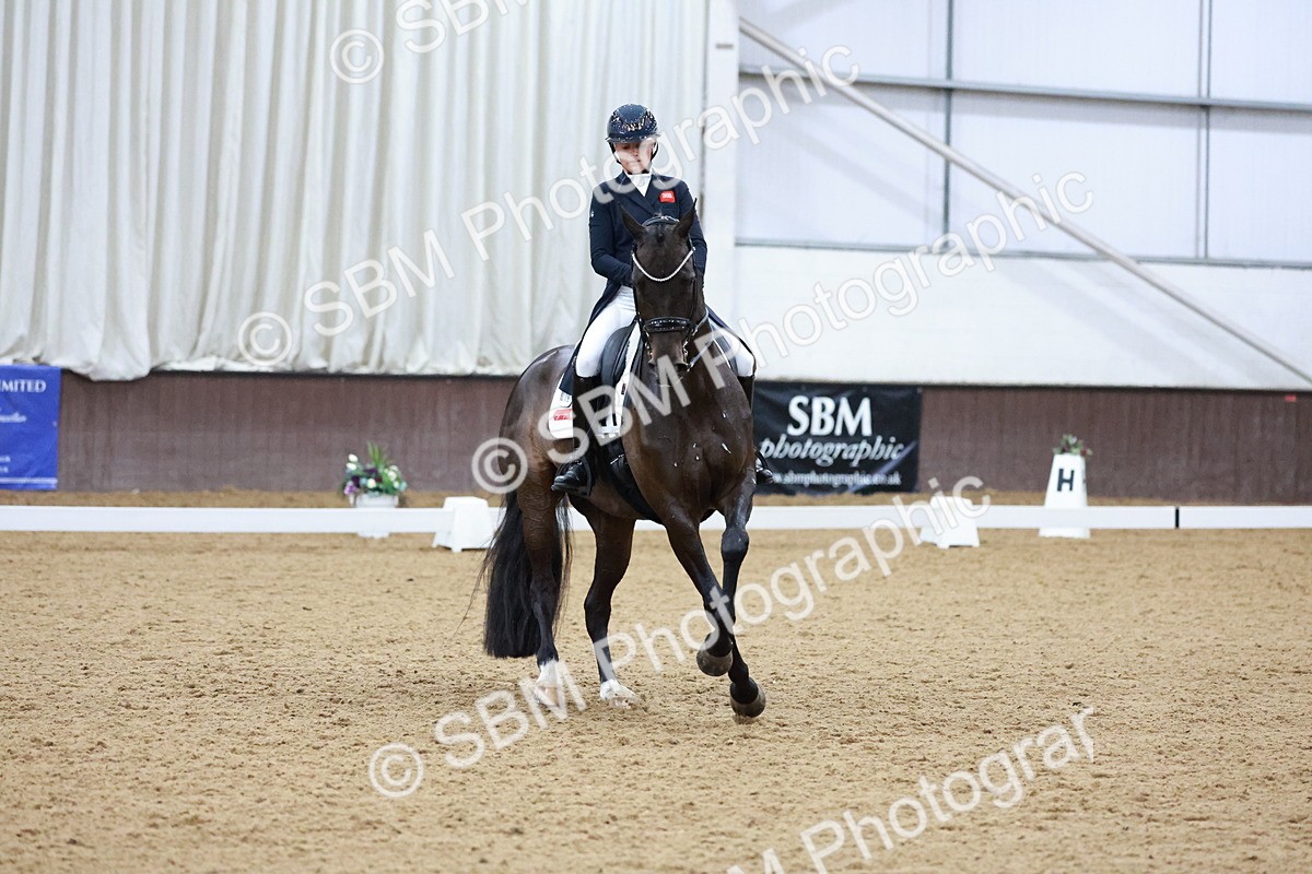 SBM_021702 - Class 14 - FEI Grand Prix - 18.52-19.37