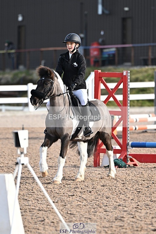 250308-090414-00826 - Cls 19-21 CR, Club and Schools 60cm