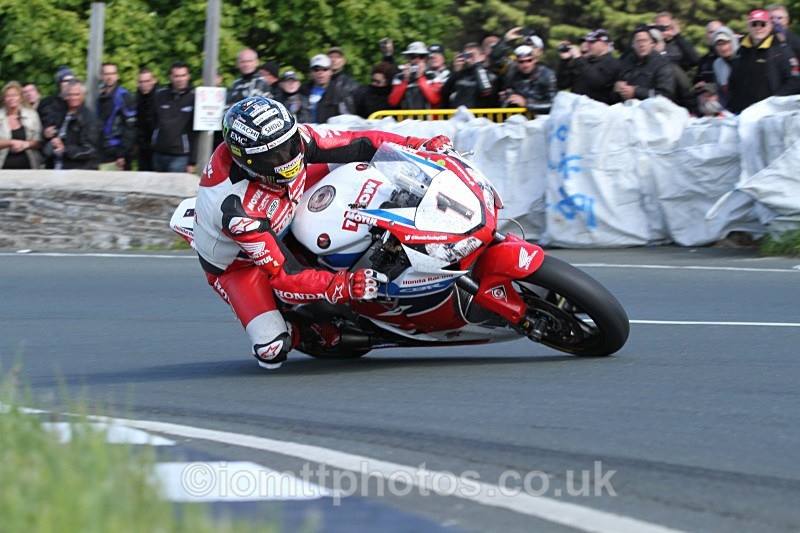 John McGuinness - RST Superbike Race