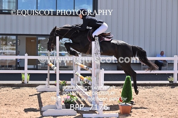 BPP_7176 - CLASS 14 FRI Nupafeeds Senior Dicovery/1m open