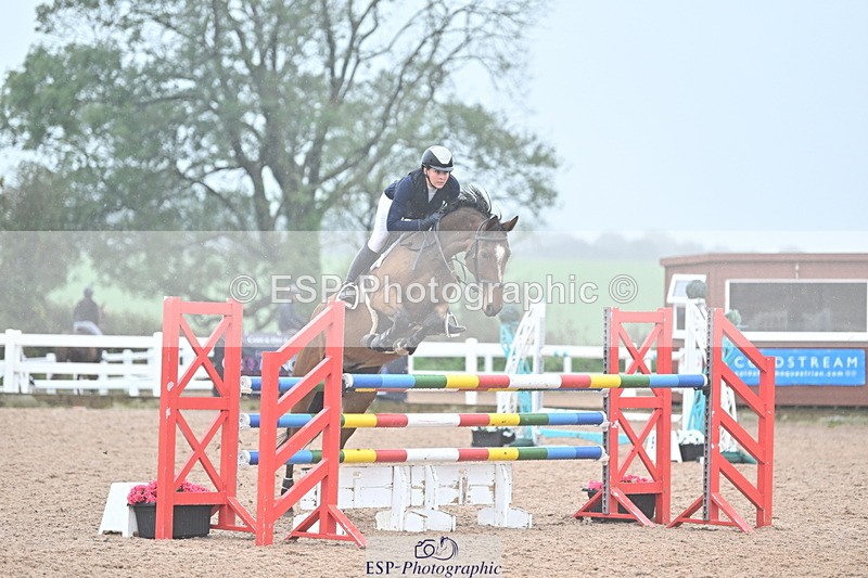 241006A-140502-07825 - Cls 27  1.15 Members Cup