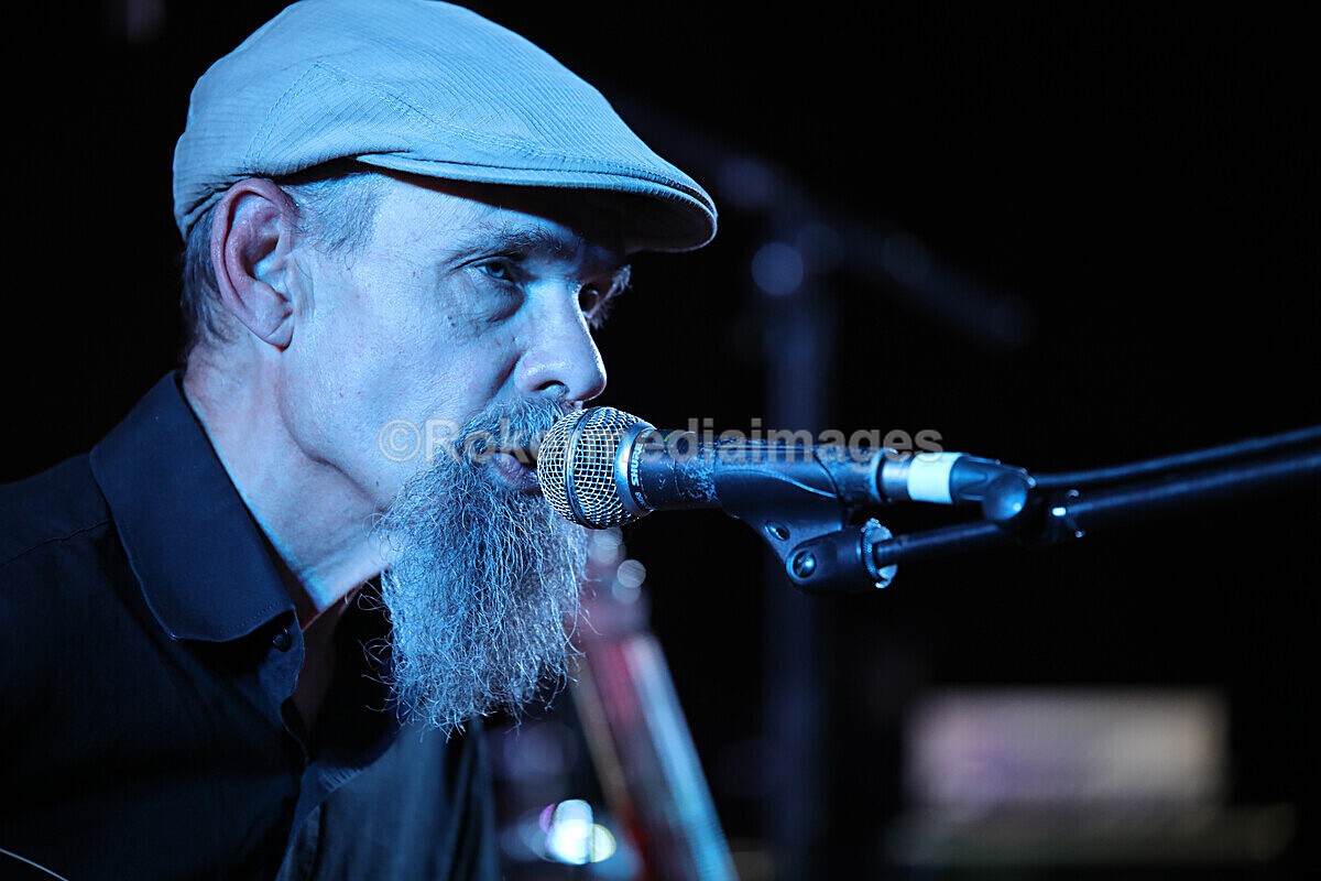 FOLK N BLUES-558 - FOLK and BLUES SEPT 2022