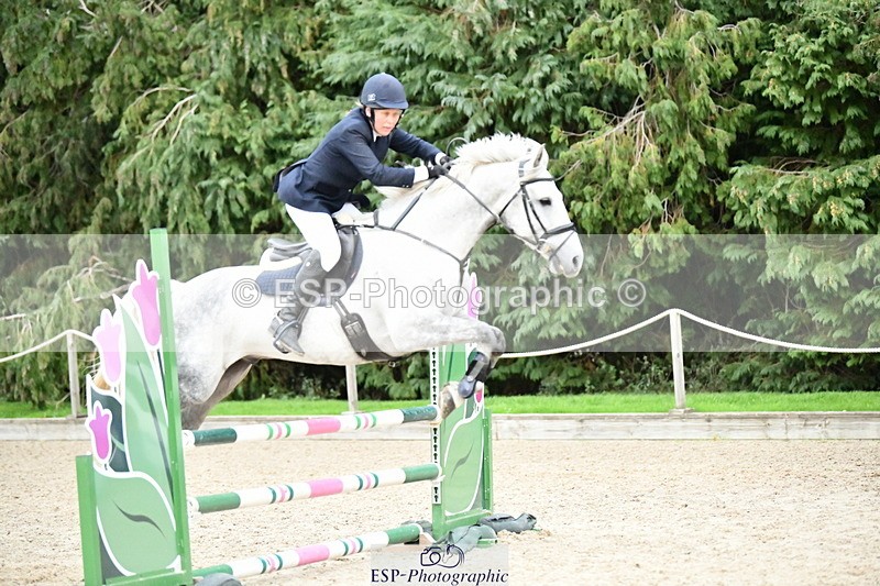 251004A-173321-02497 - Classes 12 & 13 90cm