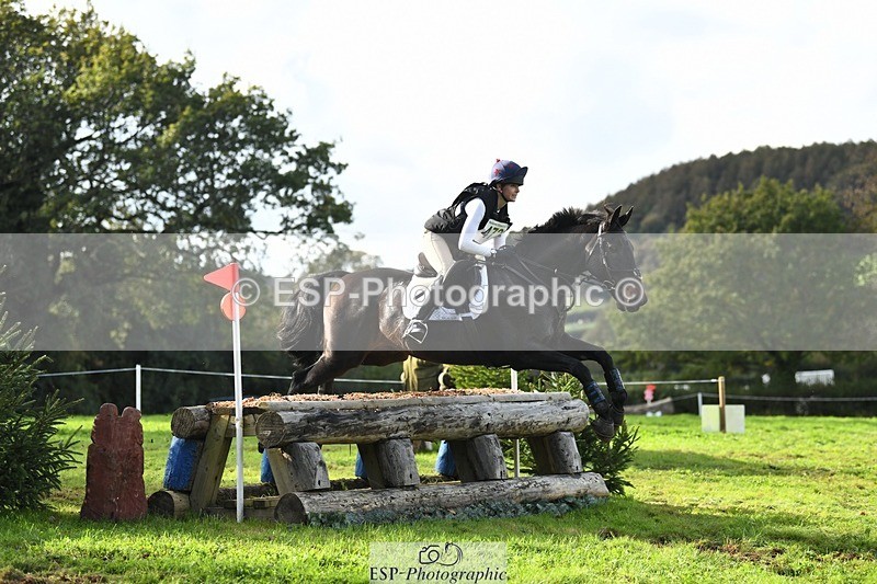 231021-143952-19762 - 472-SIR.LARRY.II-Alice.Wharton-SC+XC