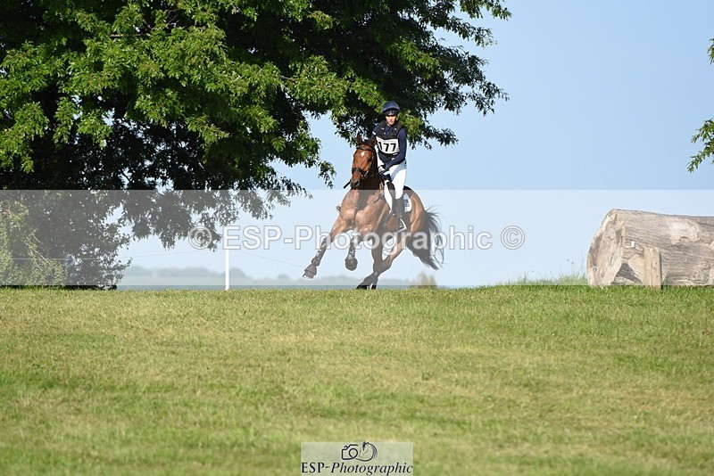 230527-181750-14357 - 177-ARGENTINO_BK-Dani_Evans-XC