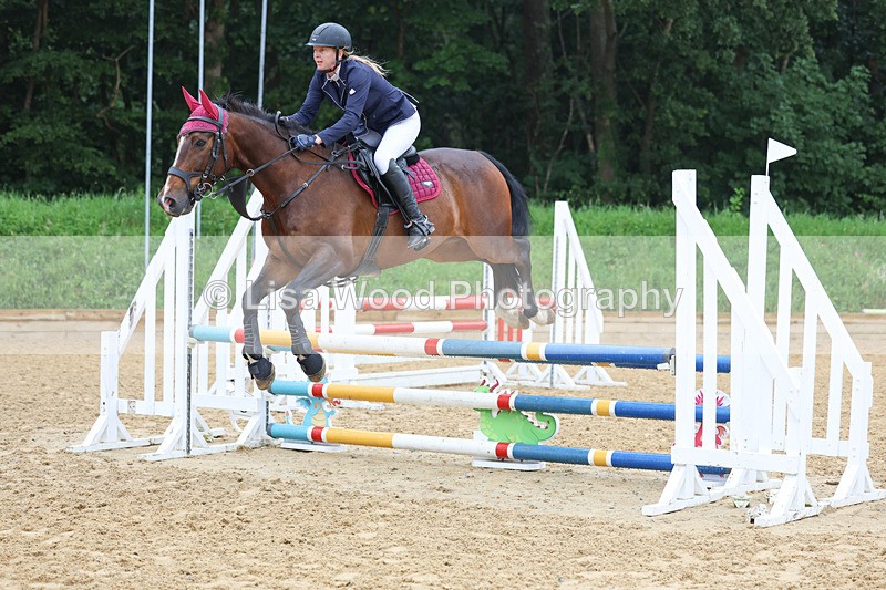 3E7A5224 - Class 4: Senior British Novice/90cm open