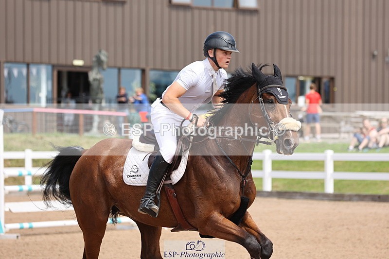 240718A-131933-05538 - Cls 9, 1 Star Bronze Tour 1.10m