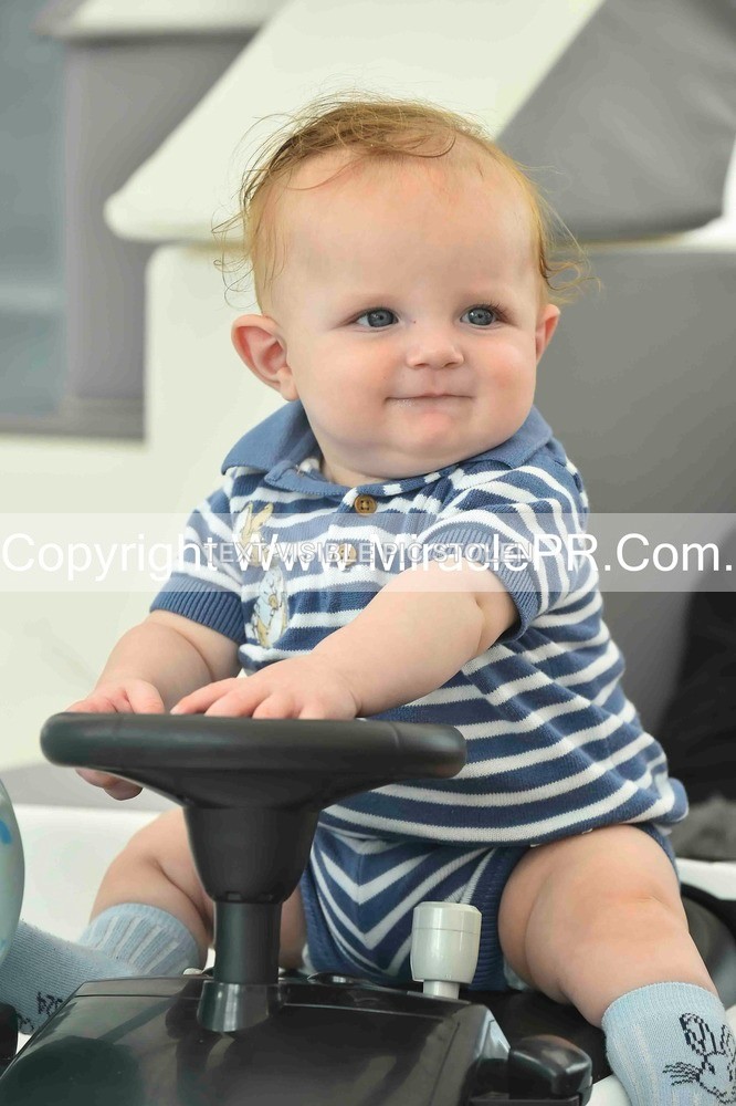 SH4_2160 - Bonny baby competition.